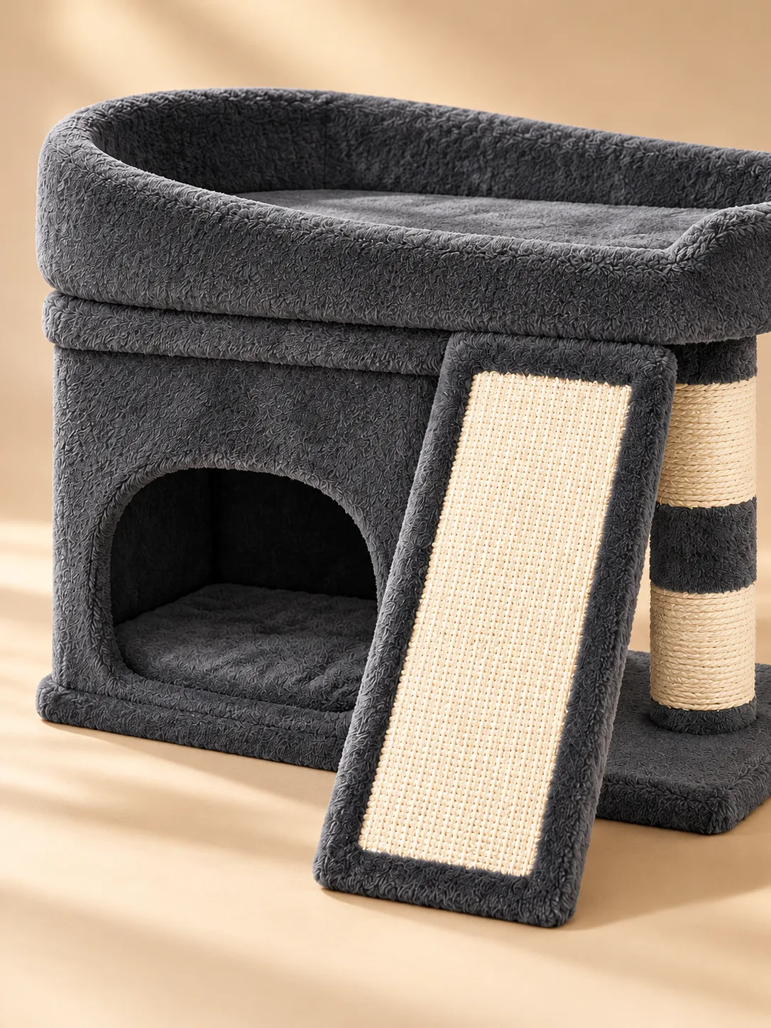 Arched house and sisal ramp detail