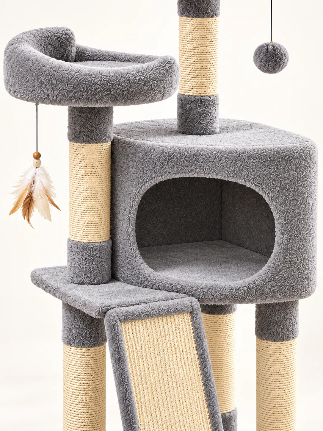 Round-mouth house and twin top beds detail