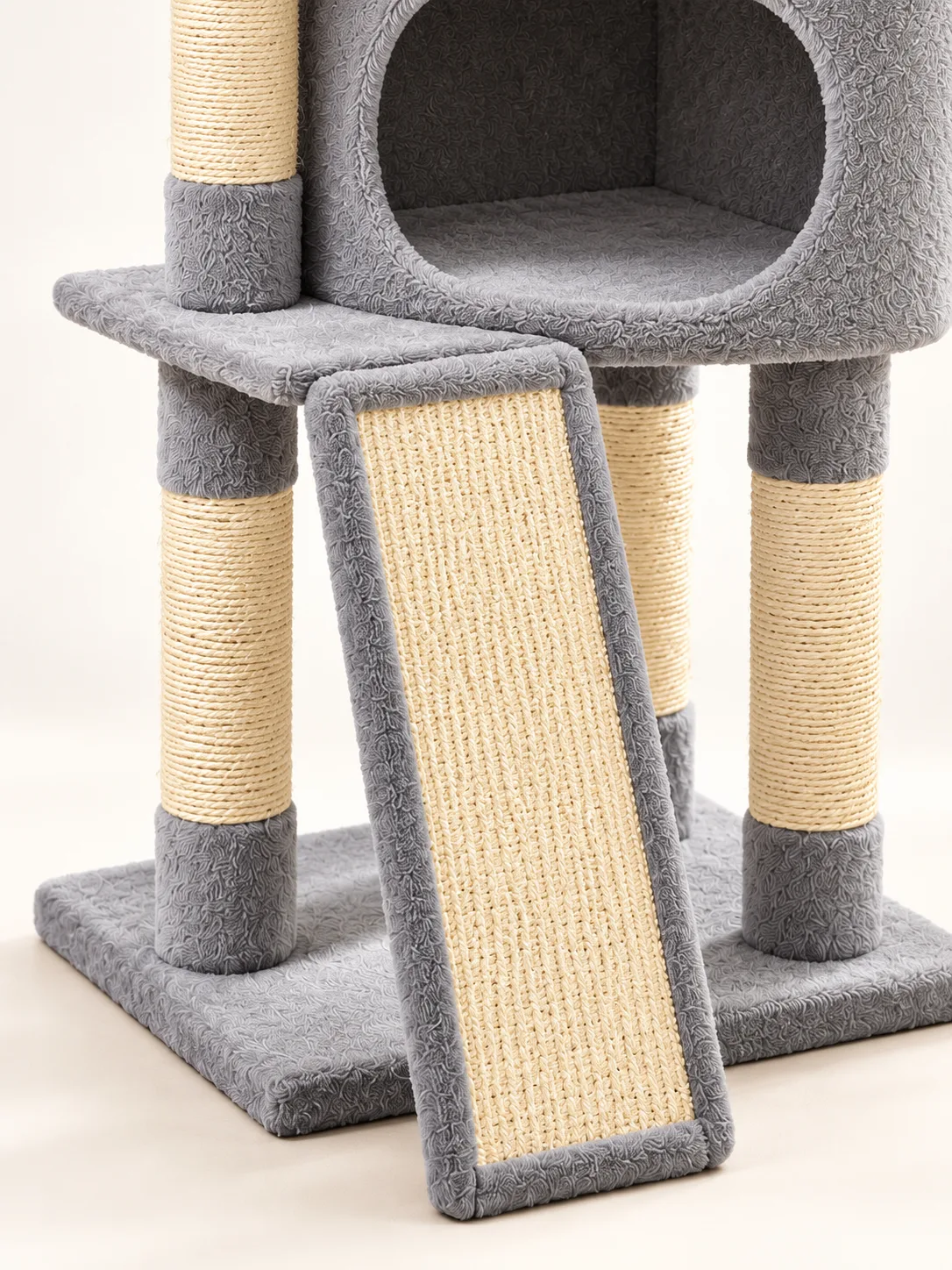 House, sisal ramp and posts detail